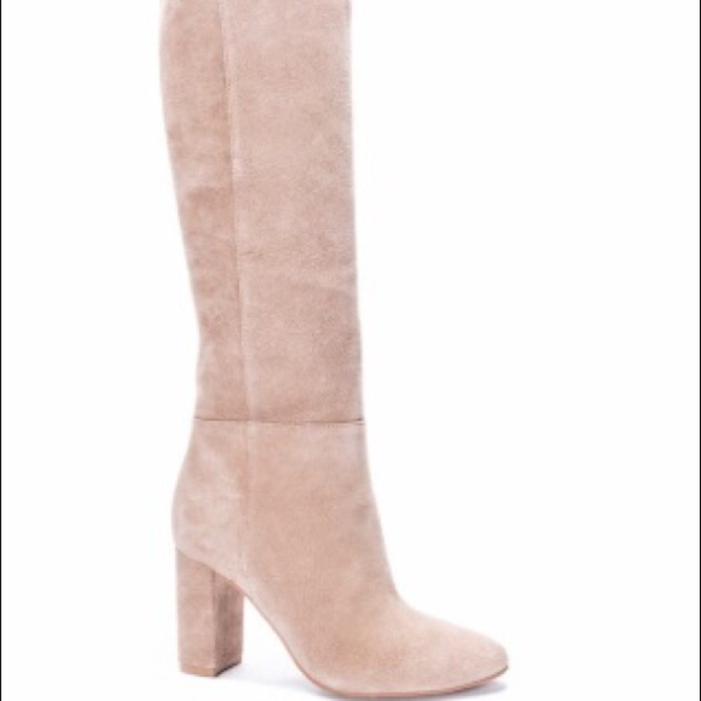 Krafty Suede boot by Chinese Laundry, light taupe, size 6, brand new, never worn
